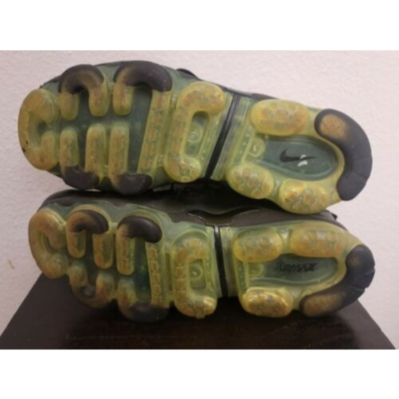 *READ* Nike Air Vapormax Plus Black Volt Green Mens Size 7.5 924453-015 Running main image 11